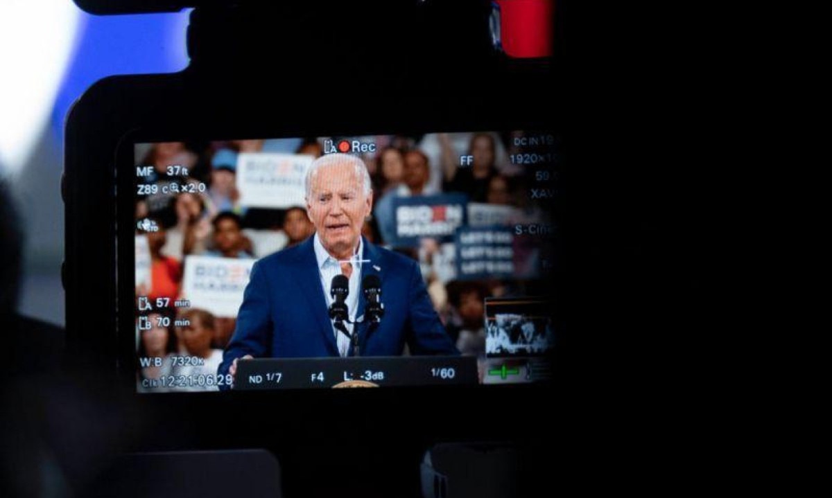 Membros do partido democrata disseram que as únicas opções são 'Biden ou Harris' -  (crédito: BBC)