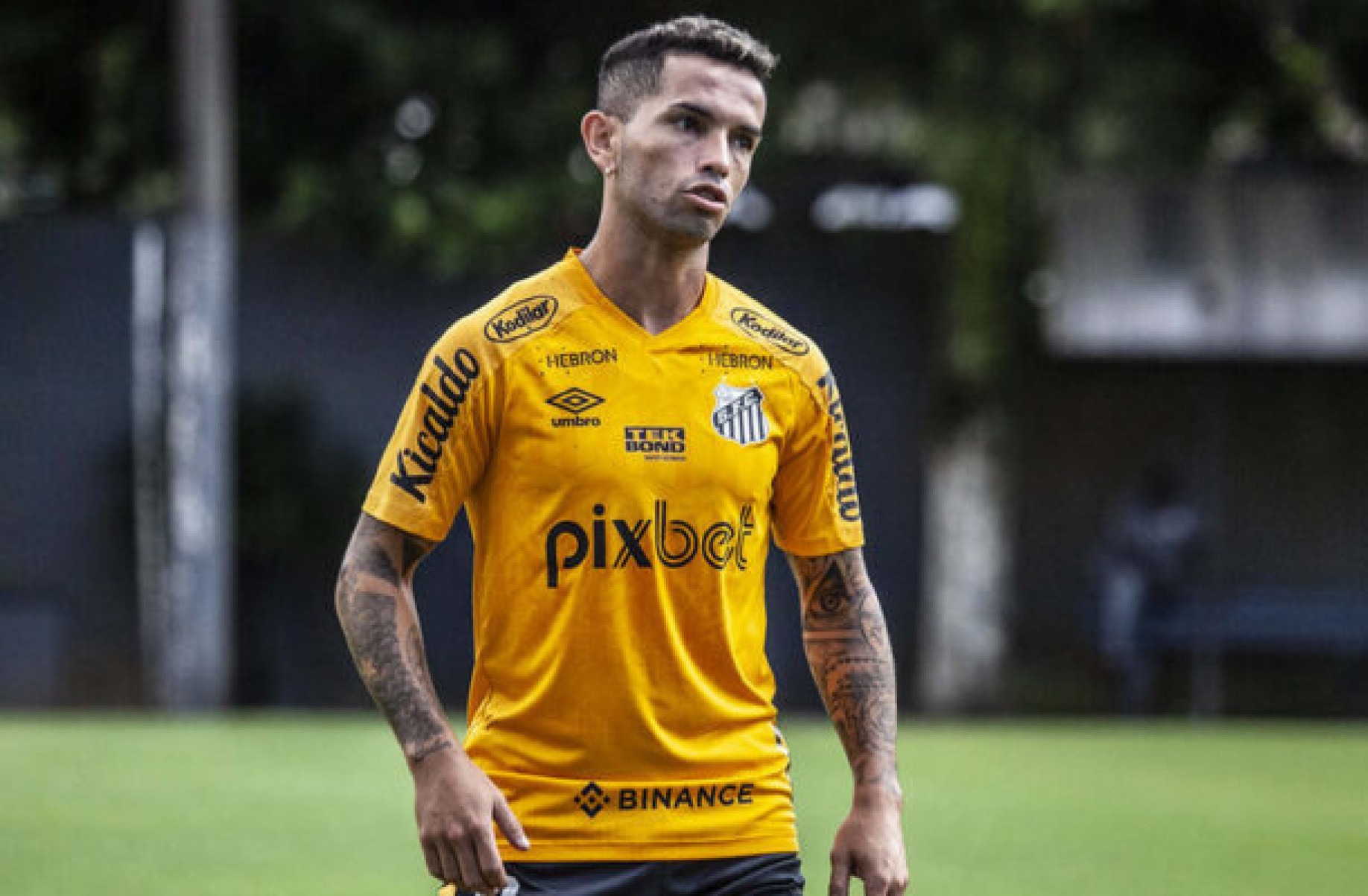 Santos acerta rescisão de contrato com Carabajal