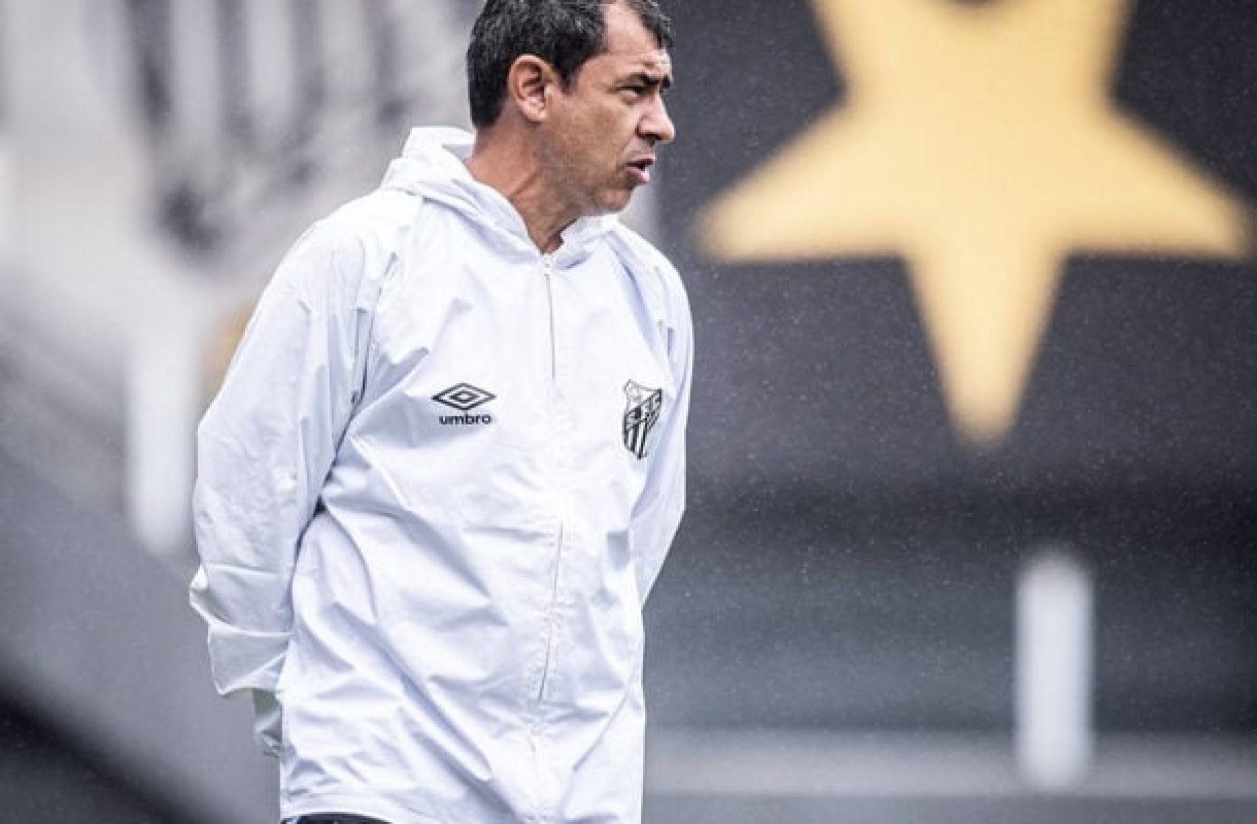 Santos avisa o Corinthians que não vai liberar Carille