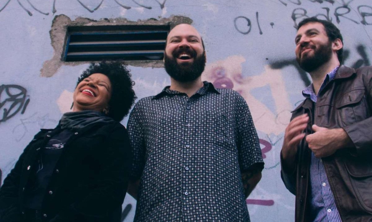 Música do Metá Metá se constrói pelo improviso, com base nos projetos individuais de Juçara Marçal, Thiago França e Kiko Dinucci -  (crédito: Fernando Eduardo/Divulgação)