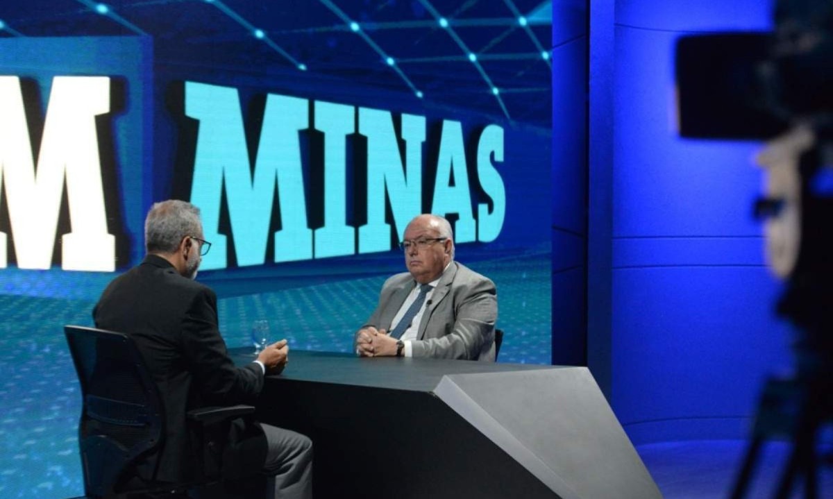 O advogado e presidente do Conselho Consultivo do Diários Associados, Décio Freire, é o entrevistado deste sábado do EM Minas por Benny Cohen -  (crédito: Túlio Santos/EM/D.A Press)