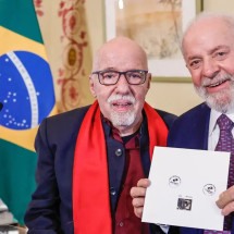 Selo comemora 35 anos de best-seller de Paulo Coelho - Divulgação Ricardo Stuckert Palácio do Planalto 