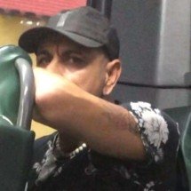 Totalmente chocada’, diz moça que filmou homem se masturbando em ônibus - Frame de vídeo cedido à Super Rádio Tupi