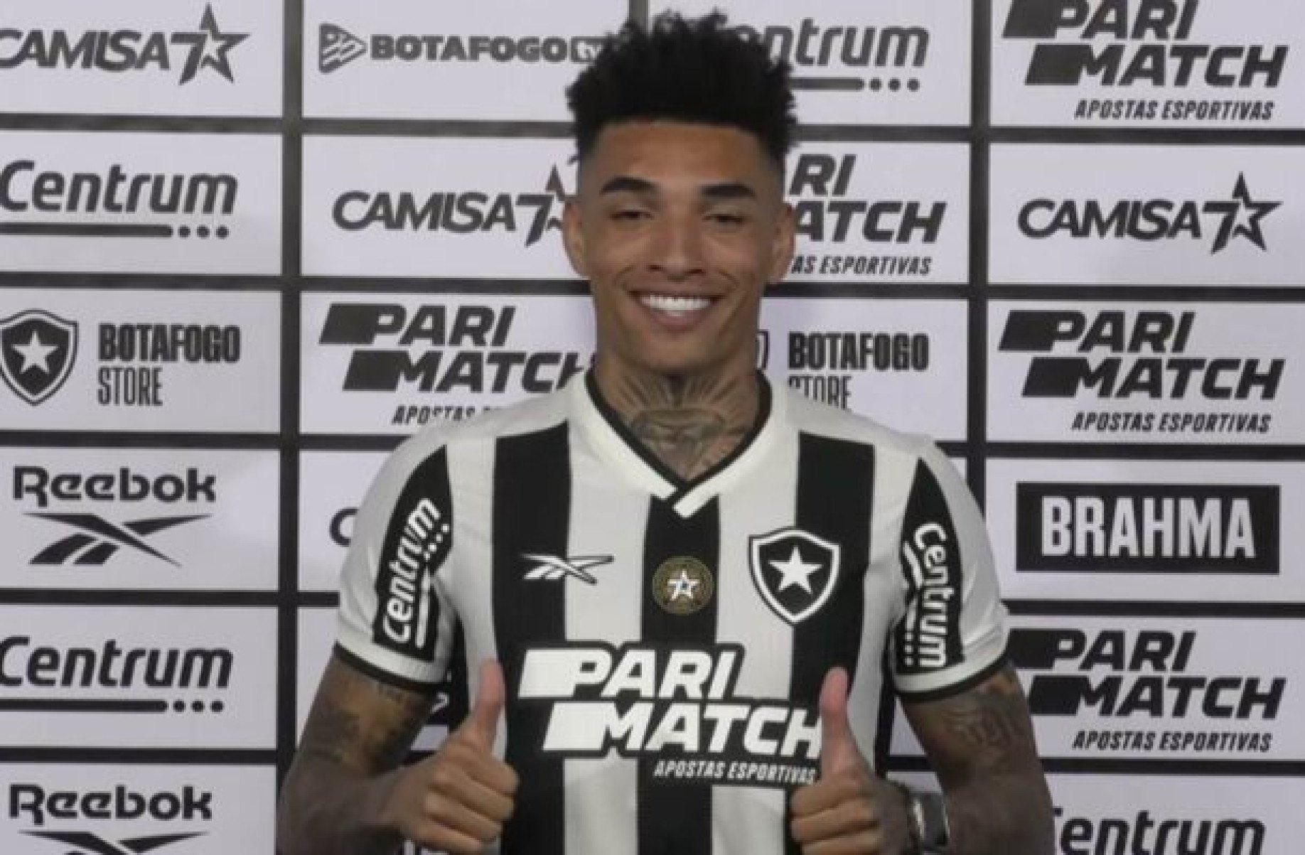 Igor Jesus é apresentado no Botafogo: ‘Chego querendo algo grandioso’