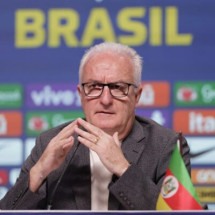 Seleção Brasileira: Dorival escala Brasil com novidades para enfrentar Uruguai; confira - No Ataque Internacional