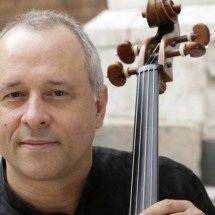Câncer no cérebro afasta violoncelista Antonio Meneses dos palcos - Studio Fotografico Gielle/Divulgação