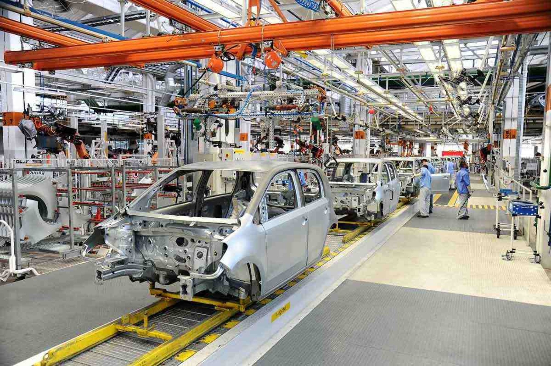 Montadoras brasileiras pressionam governo por barreira aos carros chineses