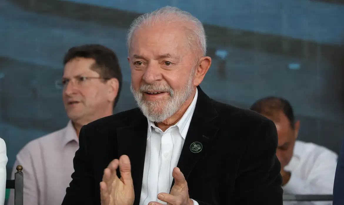 O presidente Luiz Inácio Lula da Silva celebrou o prognóstico de vitória da esquerda na eleição legislativa na França -  (crédito: EBC)