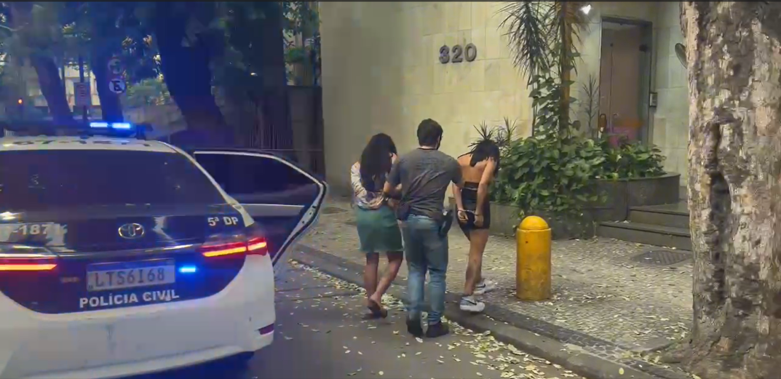 As mulheres foram levadas para uma delegacia no Méier, no Rio de Janeiro -  (crédito: Reprodução/Redes sociais)