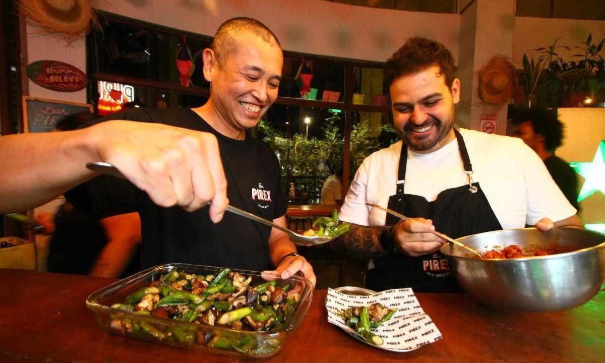  O bar Pirex, recebe o chef japonês Go Shukugushi, apaixonado por Minas, torce para o Galo e ouve Clube da Esquina -  (crédito: Marcos Vieira /EM/DA. Press.)