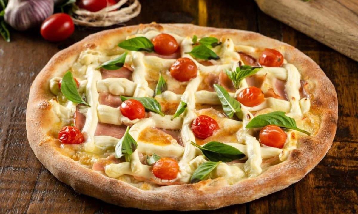 No dia 10 de julho, o mundo celebra um dos pratos mais saborosos: a pizza -  (crédito: Pizzaria Mangabeiras/Divulgação)