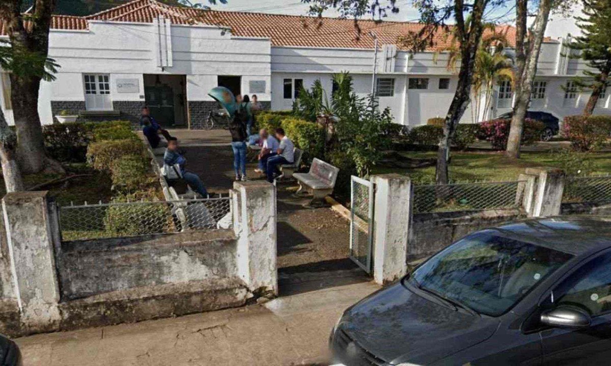 Mãe e filha foram levadas ao Hospital Antônio Moreira da Costa, onde a violência sexual foi confirmada por meio de exames -  (crédito: Google Street View/Reprodução)