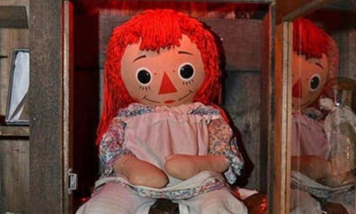 Anabelle original está trancada em um museu desde 1970 -  (crédito: Reprodução/redes sociais)