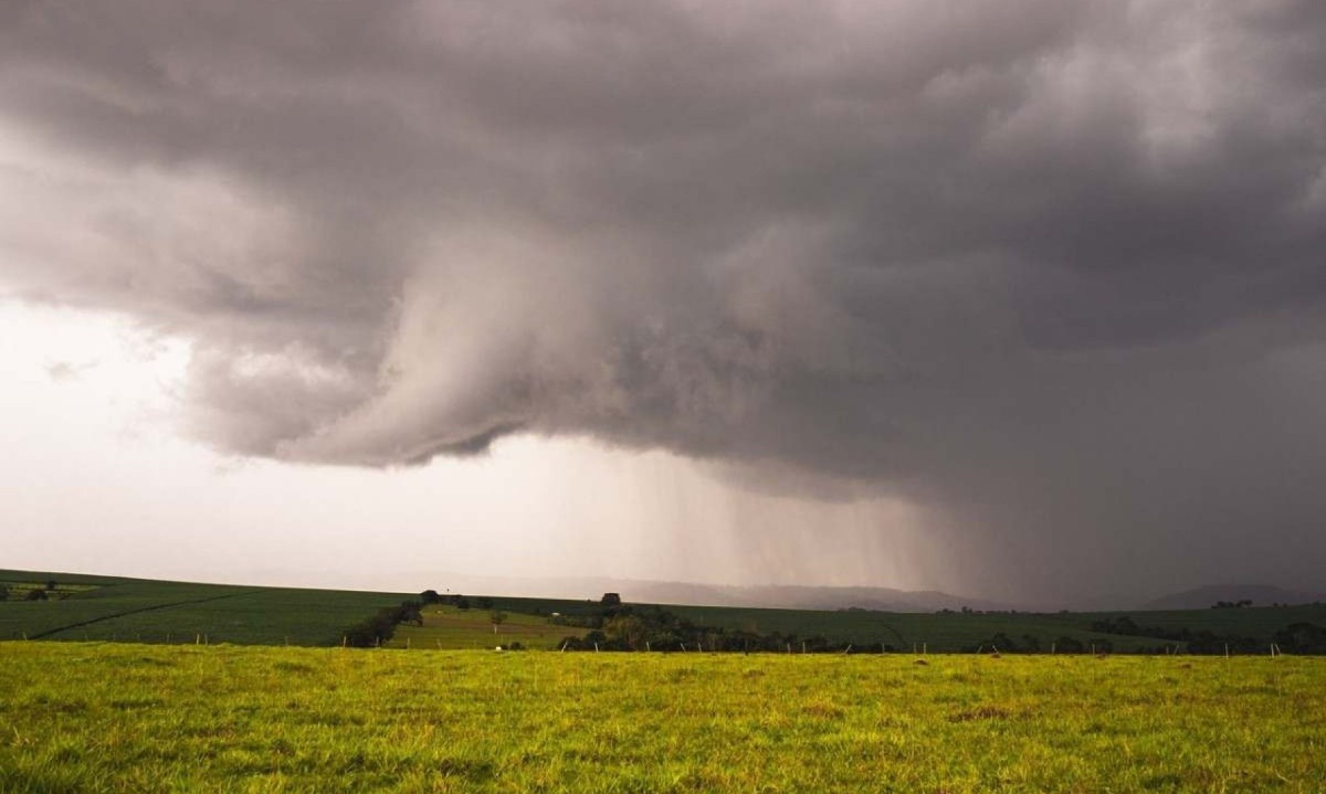 Chuva no campo; imagem meramente ilustrativa -  (crédito: Pixabay)