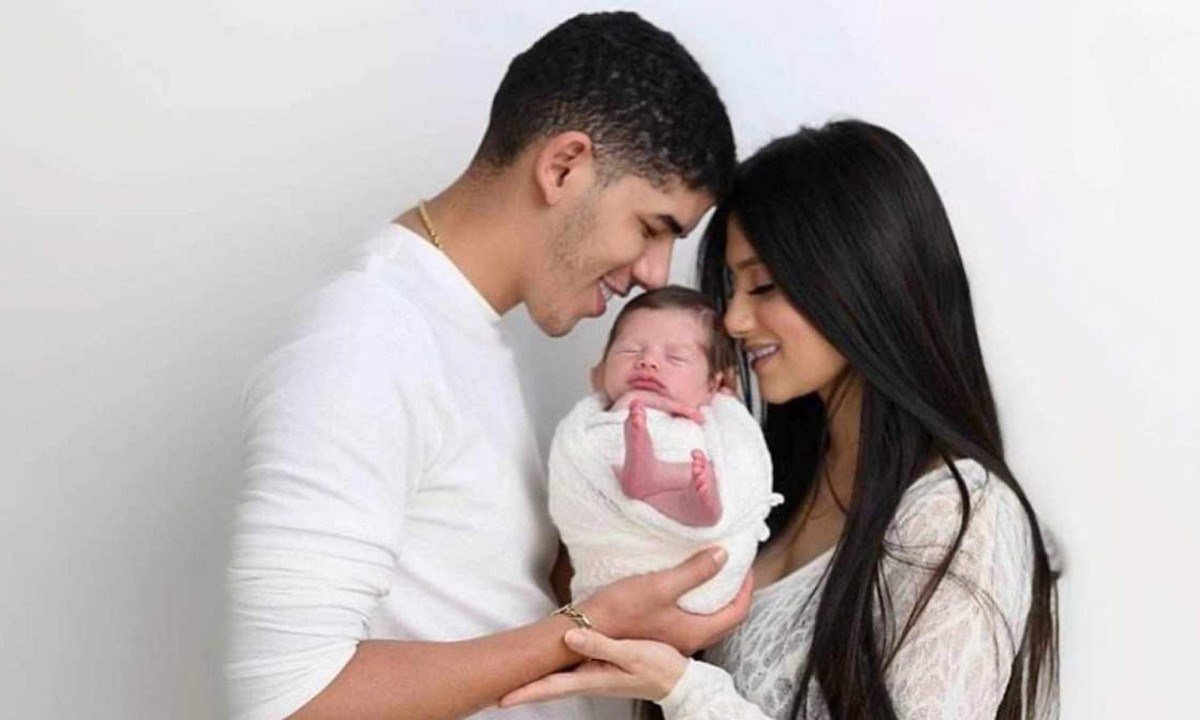 Arthur era o filho mais novo do cantor Zé Vaqueiro com sua esposa, Ingra Soares -  (crédito: Instagram/ Reprodução)