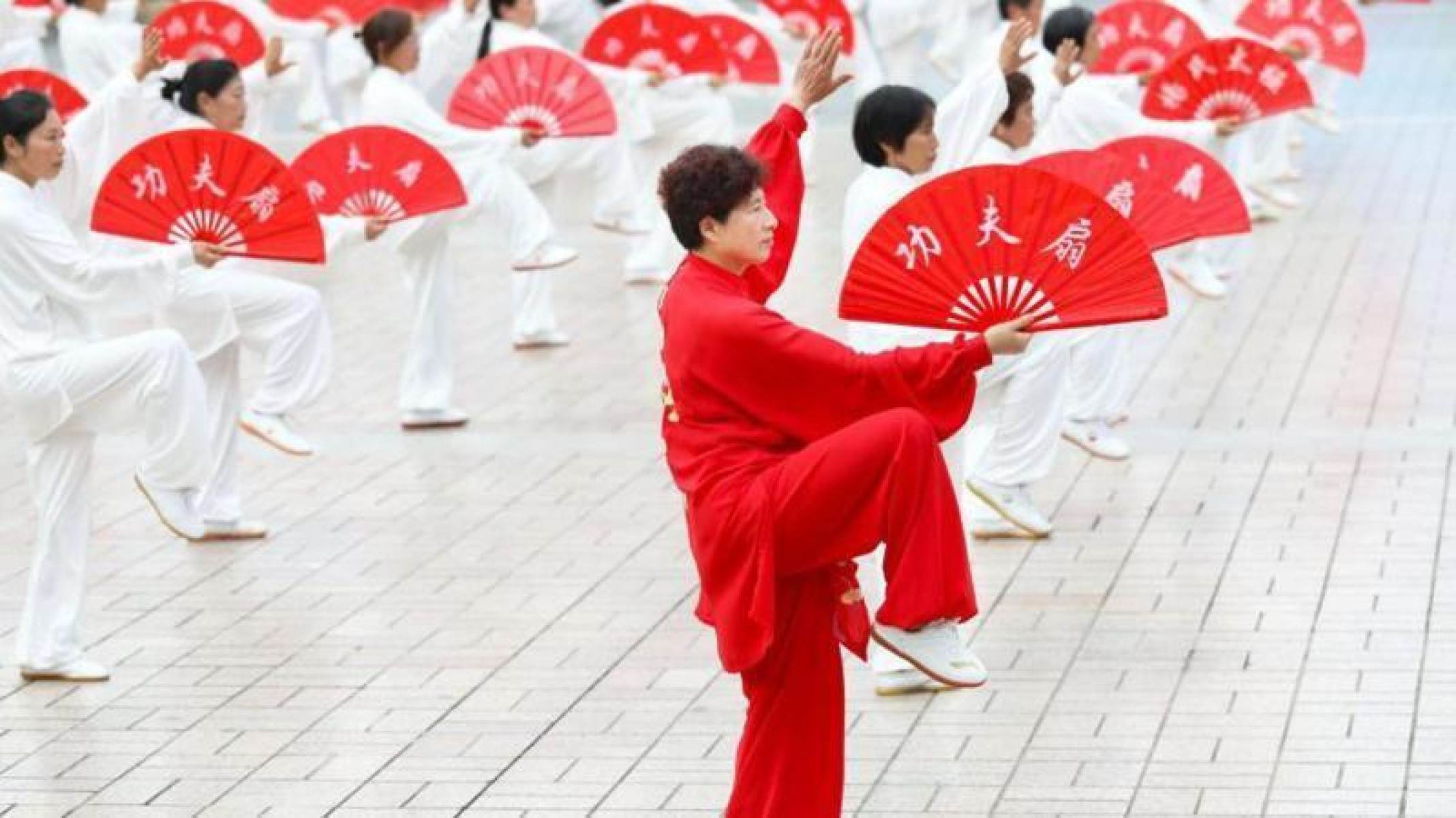 'Atividade perfeita para o resto da vida': os benefícios do Tai Chi Chuan, segundo Harvard