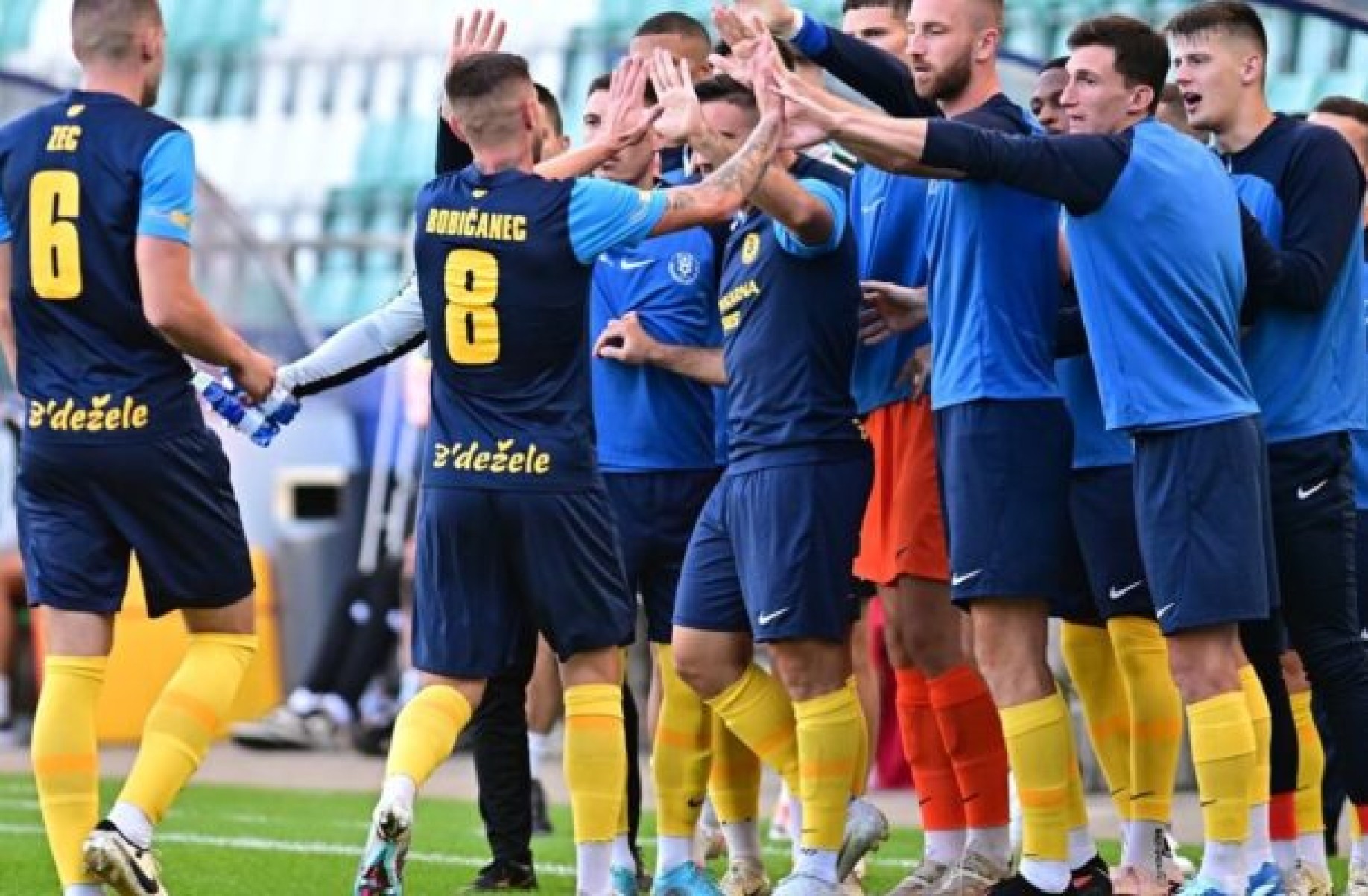 Campeão esloveno goleia em jogo pela Champions League