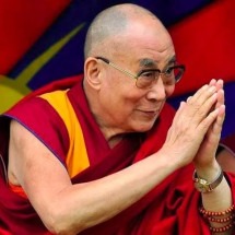 Aos 89 anos, Dalai Lama faz cirurgia no joelho - divulgação