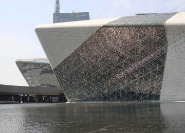 Guangzhou Opera House, na China, uma das obras icônicas de Zaha Hadid -  (crédito: Wikimedia Commons)