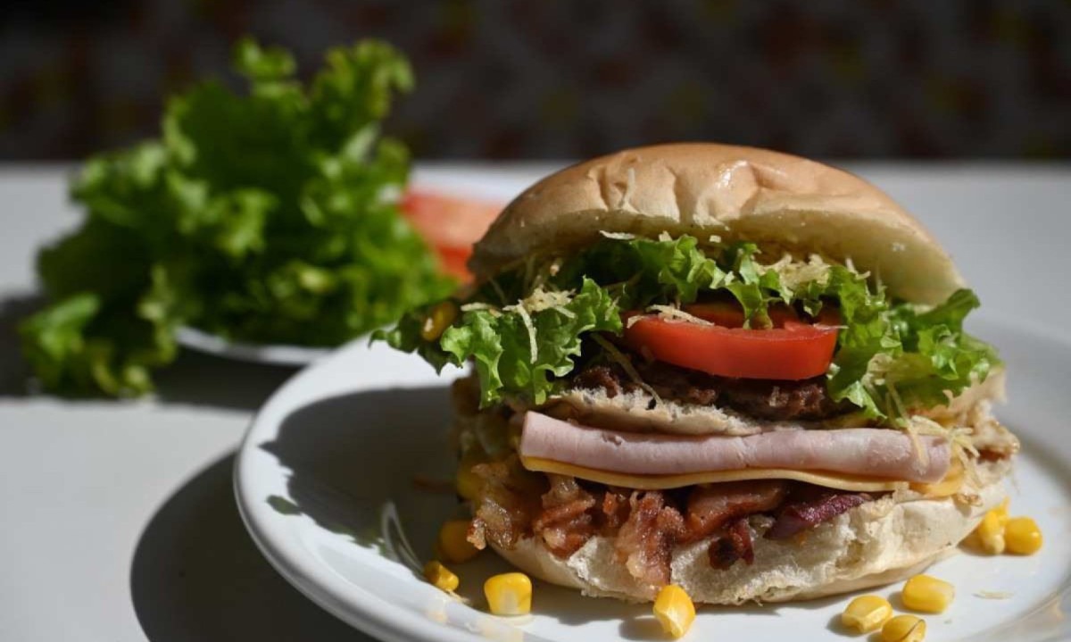 O New Foods é uma das opções mais tradicionais da cidade -  (crédito: Leandro Couri/EM/D.A Press)