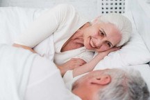 Sexualidade 60+: idosos correspondem a 37% do público que frequenta motéis