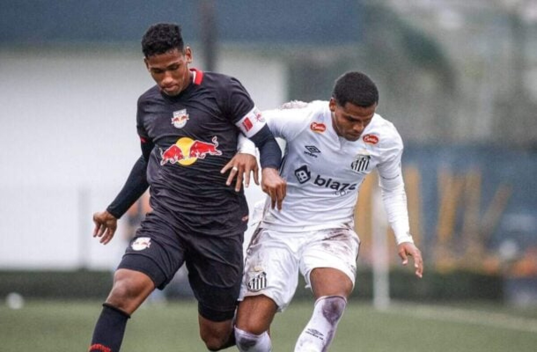 Santos marca no fim e empata com o Bragantino pelo Brasileiro Sub-20