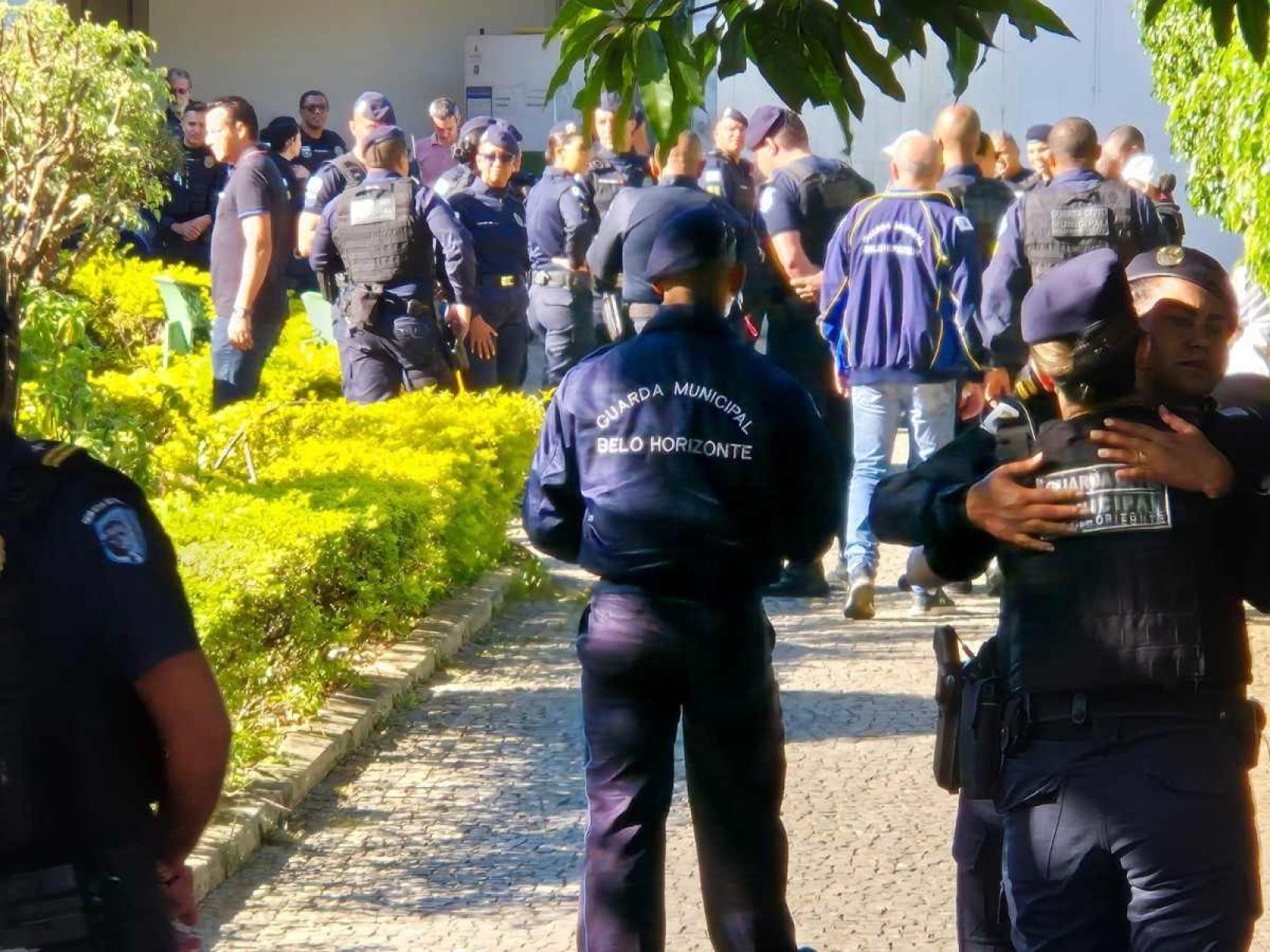 Corpo de guarda municipal é sepultado em BH