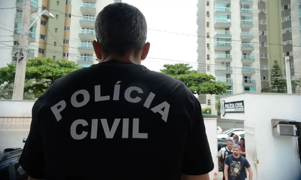 Rio: Polícia prende 6 suspeitos de fraudar agências bancárias -  (crédito: EBC)