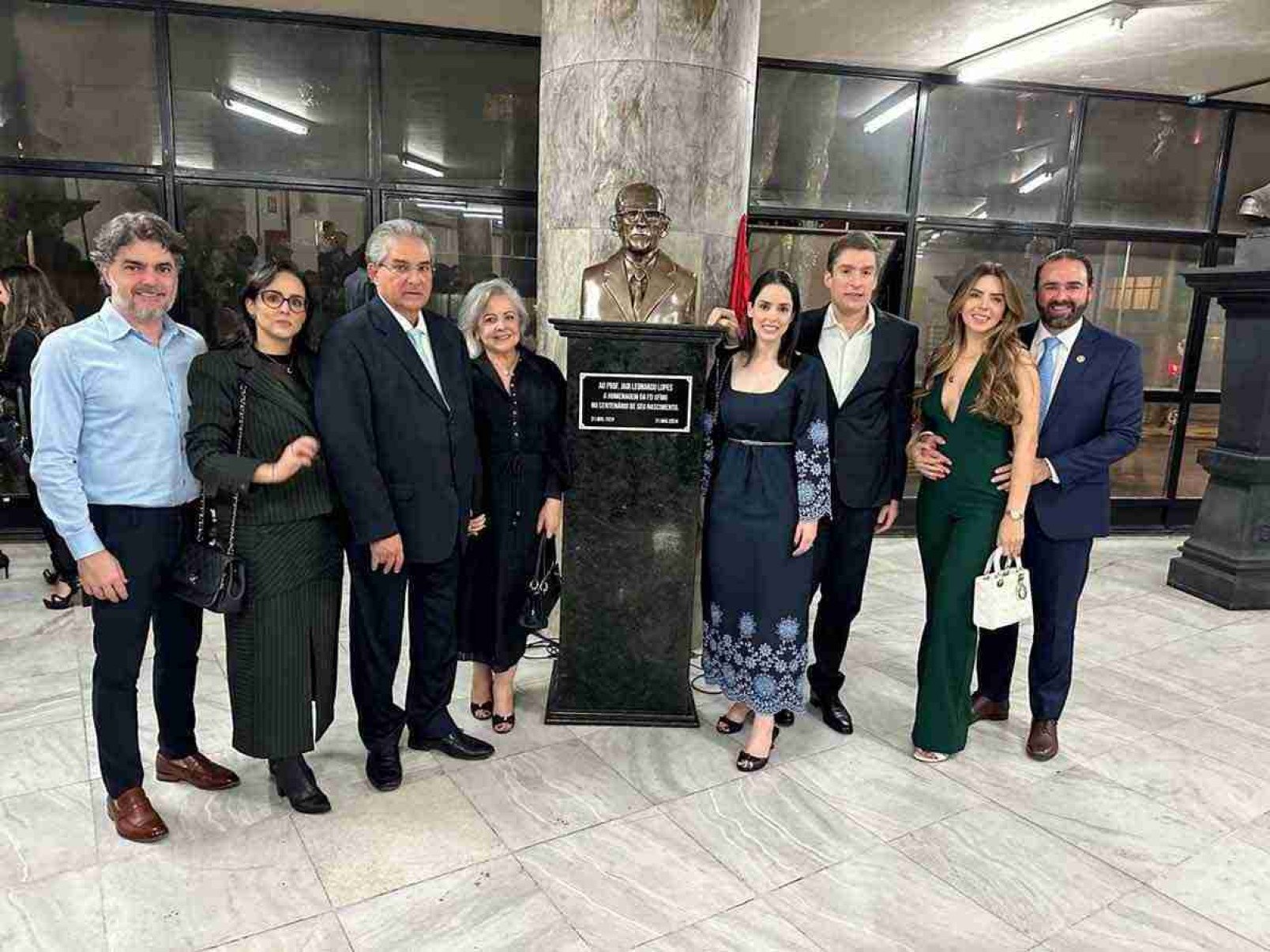 Centenário de Jair Leonardo é lembrado com instalação de busto na UFMG