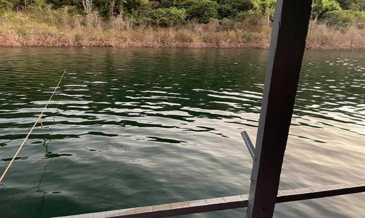 Homem desapareceu nas Ã¡guas da represa de Nova Ponte, na tarde deste sÃ¡bado -  (crédito: CBMMG)