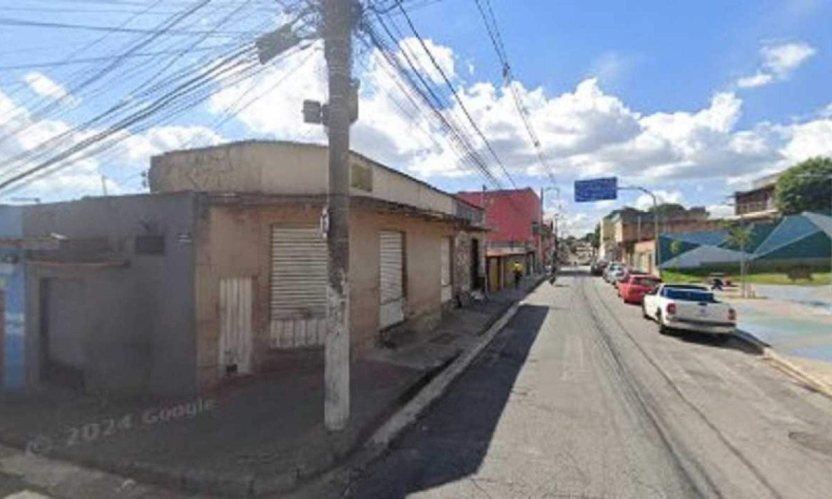 Homem foi morto na pracinha do Bairro Minaslândia -  (crédito: Google maps)