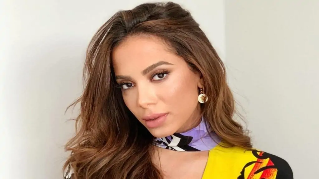 Anitta recebeu indicações na categoria dedicada à música latina para "Mil Veces" e "Bellakeo", parceria com Peso Pluma. O primeiro clipe concorre ainda em melhor montagem -  (crédito: TMJBrazil)