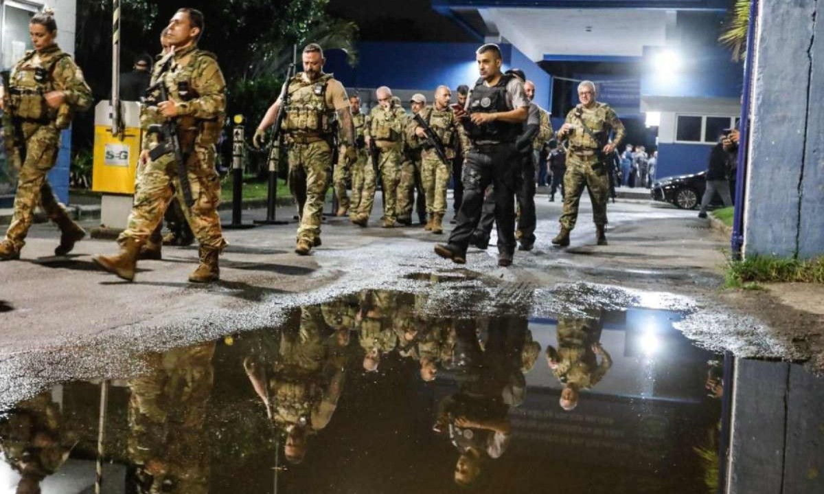 Saída de agentes para megaoperação policial no Rio de Janeiro -  (crédito: Divulgação/PMRJ)