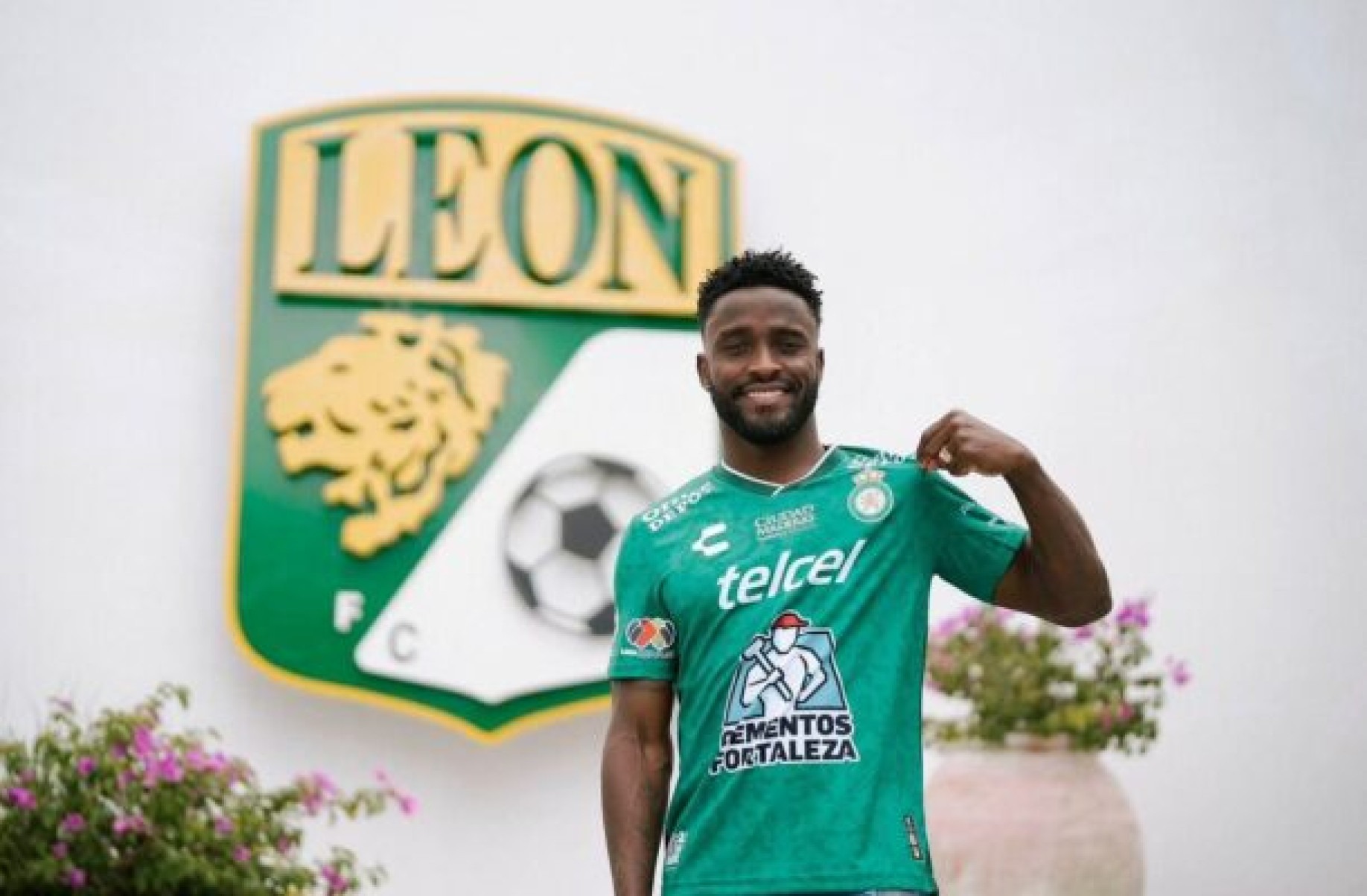 Ex-Corinthians e Santos, Mendoza acerta com León, do México