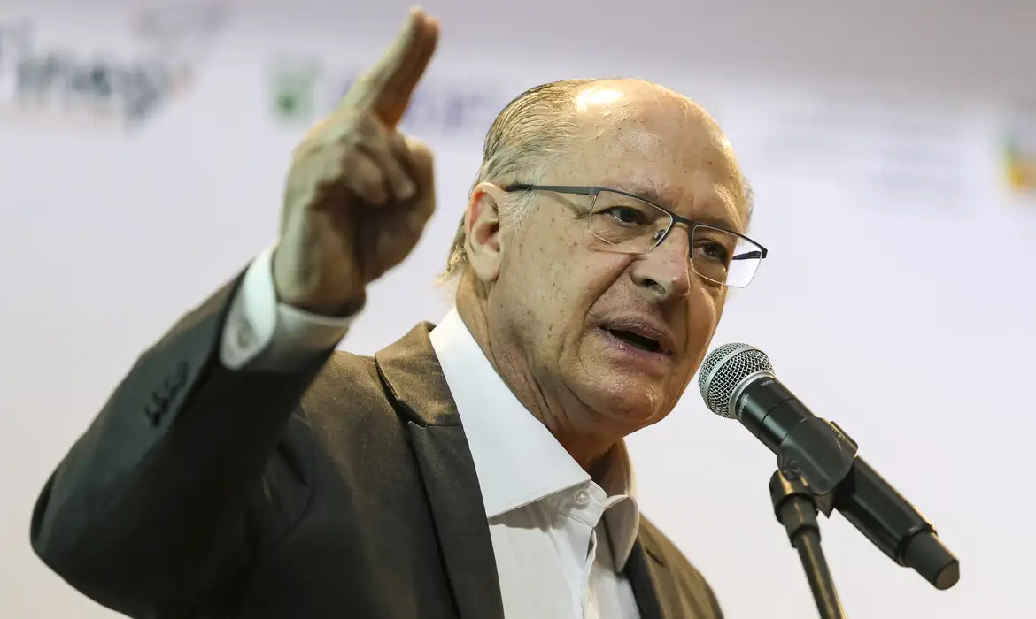 O anúncio aconteceu um dia depois do primeiro turno das eleições, em que Alckmin (foto) apoiou Tabata Amaral -  (crédito: EBC - Política)