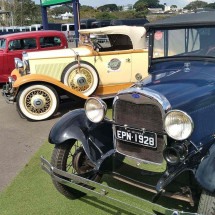 Exposição de carros antigos em São Paulo encanta fãs de automobilismo' - DINO