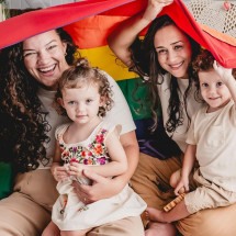 Os riscos da inseminação caseira, usada por casais LGBTQIA+ para ter filhos - Getty Images