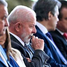Lula não garante corte de gastos e mercado reage mal - Evaristo Sá/AFP
