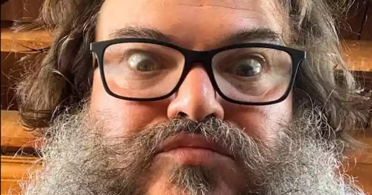 Jack Black cancela turnê após piada de guitarrista sobre tiro contra Trump