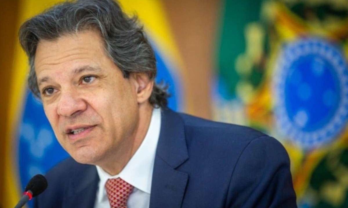 Fala do presidente Lula foi descontextualizada, governo reafirma compromisso com a meta fiscal, diz Haddad -  (crédito: Diogo Zacarias/AFP)