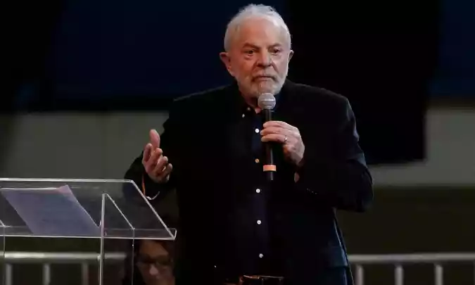 Lula: 'homem que é homem, que tem fé em Deus, não pode agredir uma mulher' - Miguel Schincariol/AFP