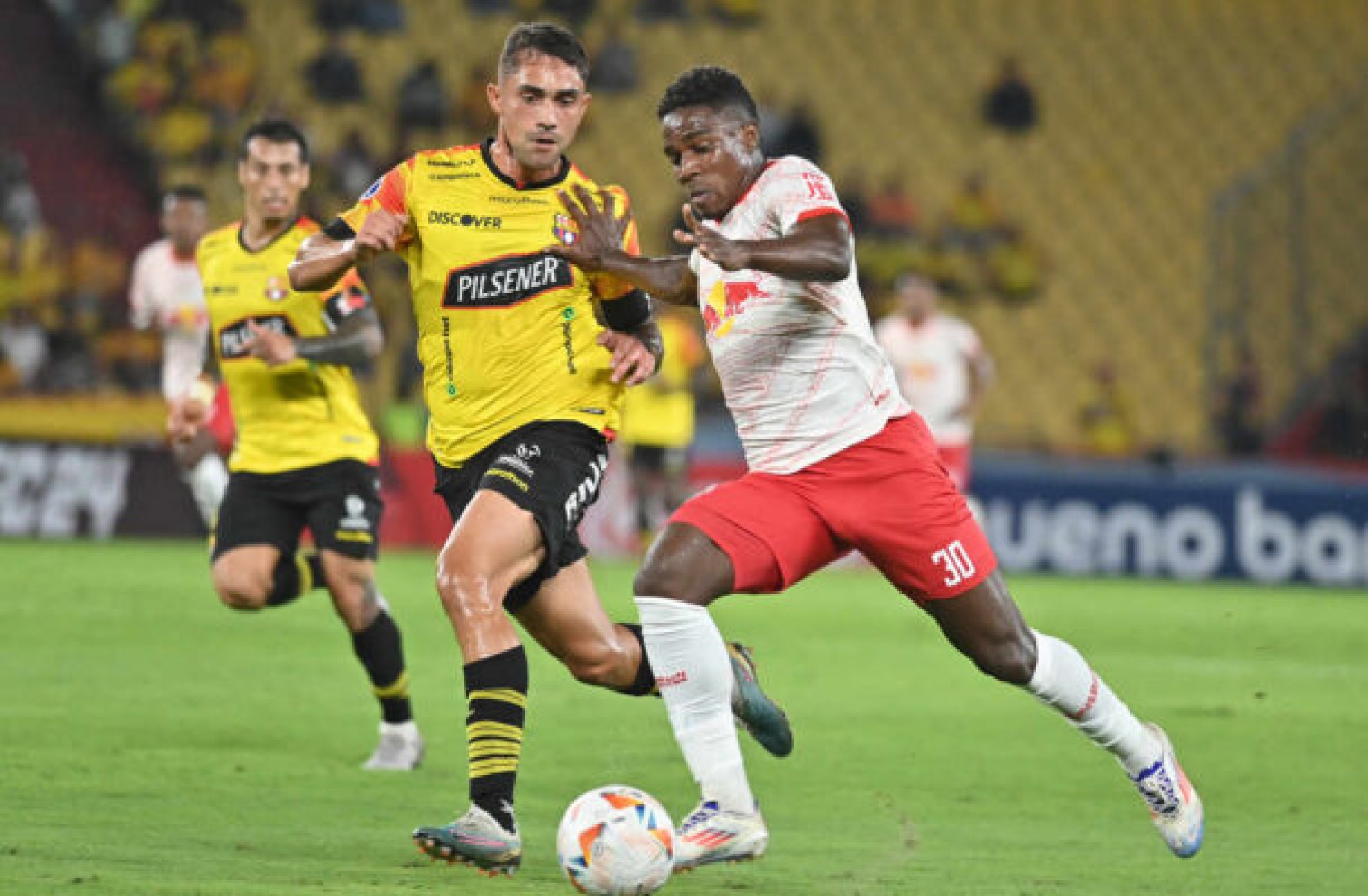 Pelos playoffs da Sul-Americana, Bragantino fica no empate em Guayaquil