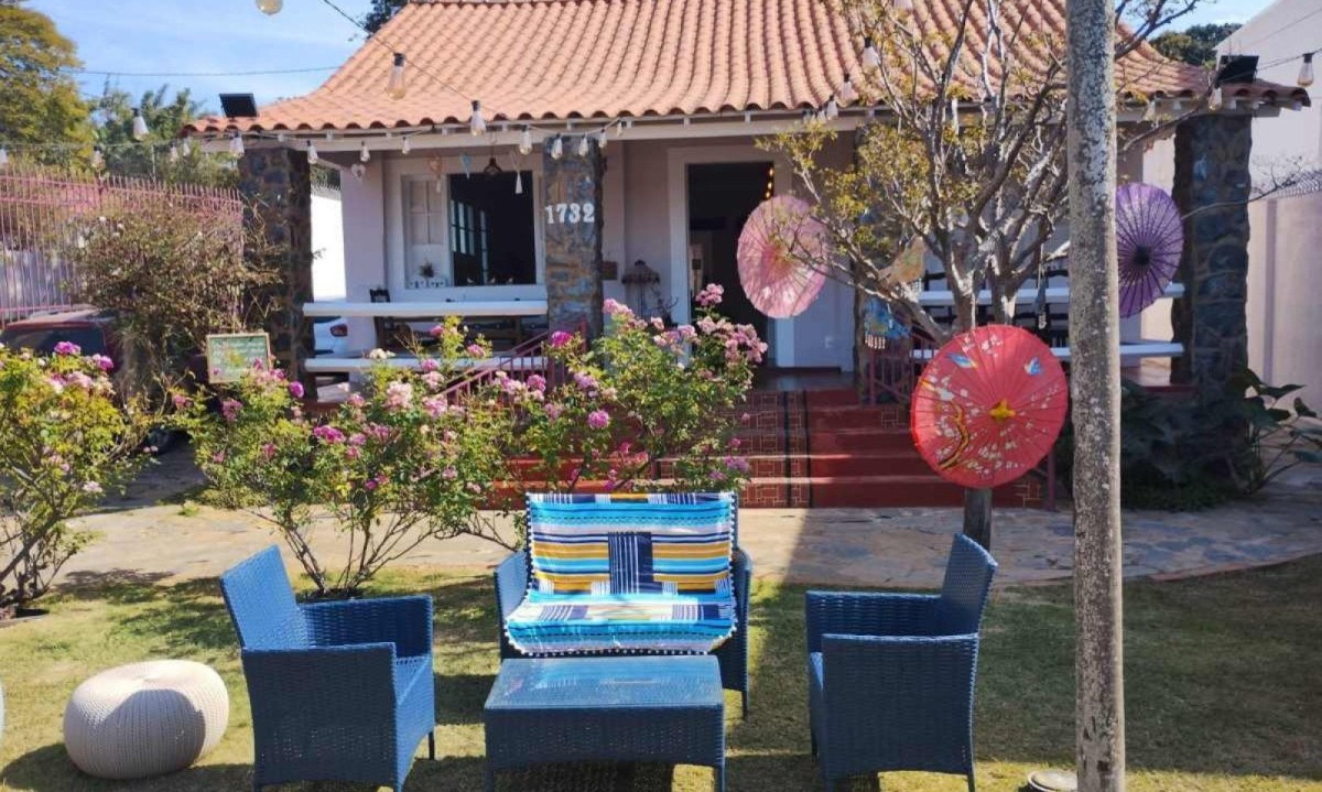 Bem de frente para a Lagoa Central, a Casa da Orla é um local de encontros culturais e gastronômico em Lagoa Santa -  (crédito: Aluízio Figueiredo/Divulgação)