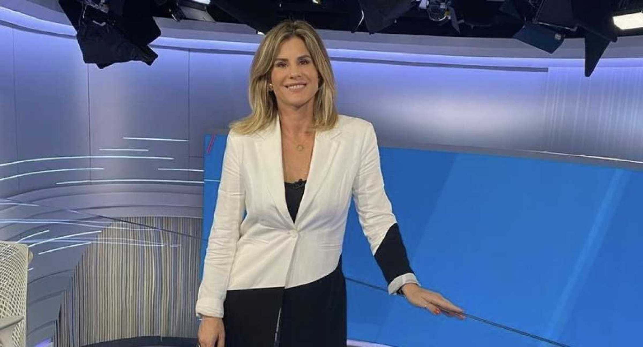 Apresentadora afirma ter sido demitida da Globo por ser 'bonita demais'