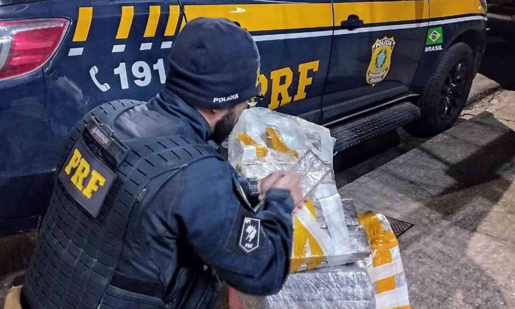 PRF prende motorista de app que transportava 80kg de maconha de SP para MG