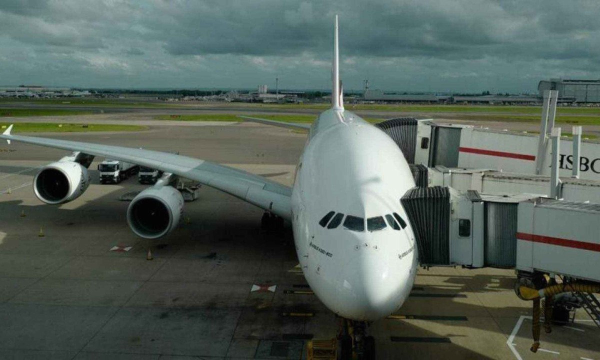 Apagão global de tecnologia afeta bancos e aeroportos no mundo inteiro -  (crédito: BBC)