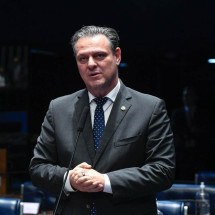 Ministro declara emergência zoossanitária no RS - Roque de Sá/Agência Senado