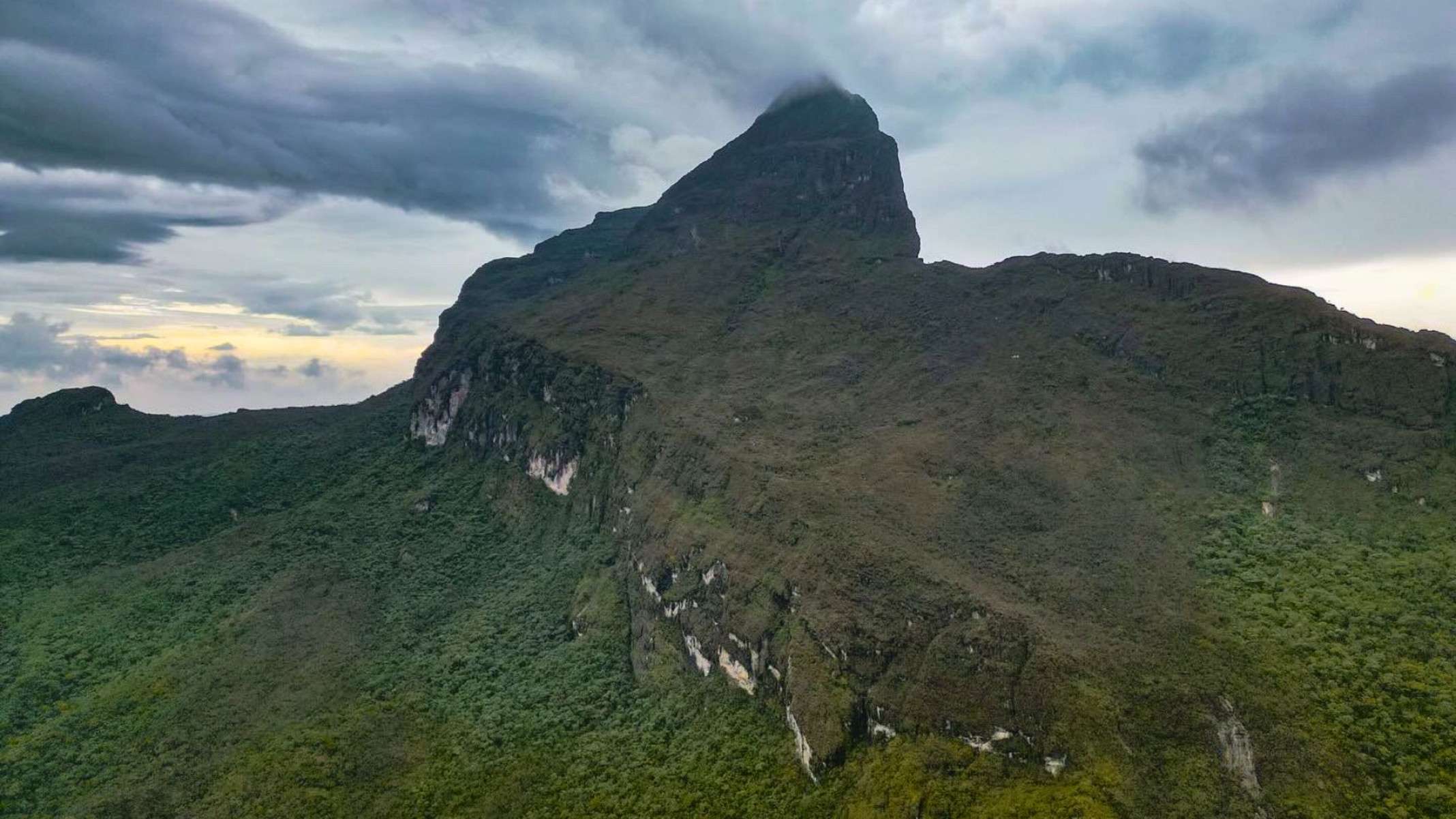 Pico da Neblina: a maior aventura do Brasil volta a receber viajantes em expedições junto ao povo Yanomami