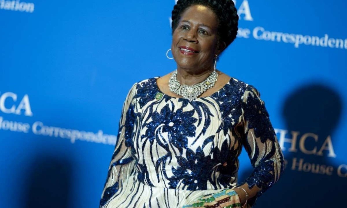 Sheila Jackson Lee no jantar da Associação de Correspondentes da Casa Branca no Washington Hilton em Washington, DC, 29 de abril de 2023
       -  (crédito: Stefani Reynolds / AFP)