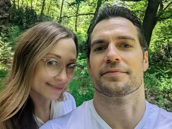 Grávida, namorada de Henry Cavill anseia por pedido de casamento - reprodução instagram @henrycavill